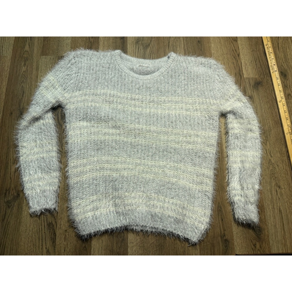 ZEVA Sweater Women Size M Grey Striped Long Sleeve Crew Neck Eyelash Knit